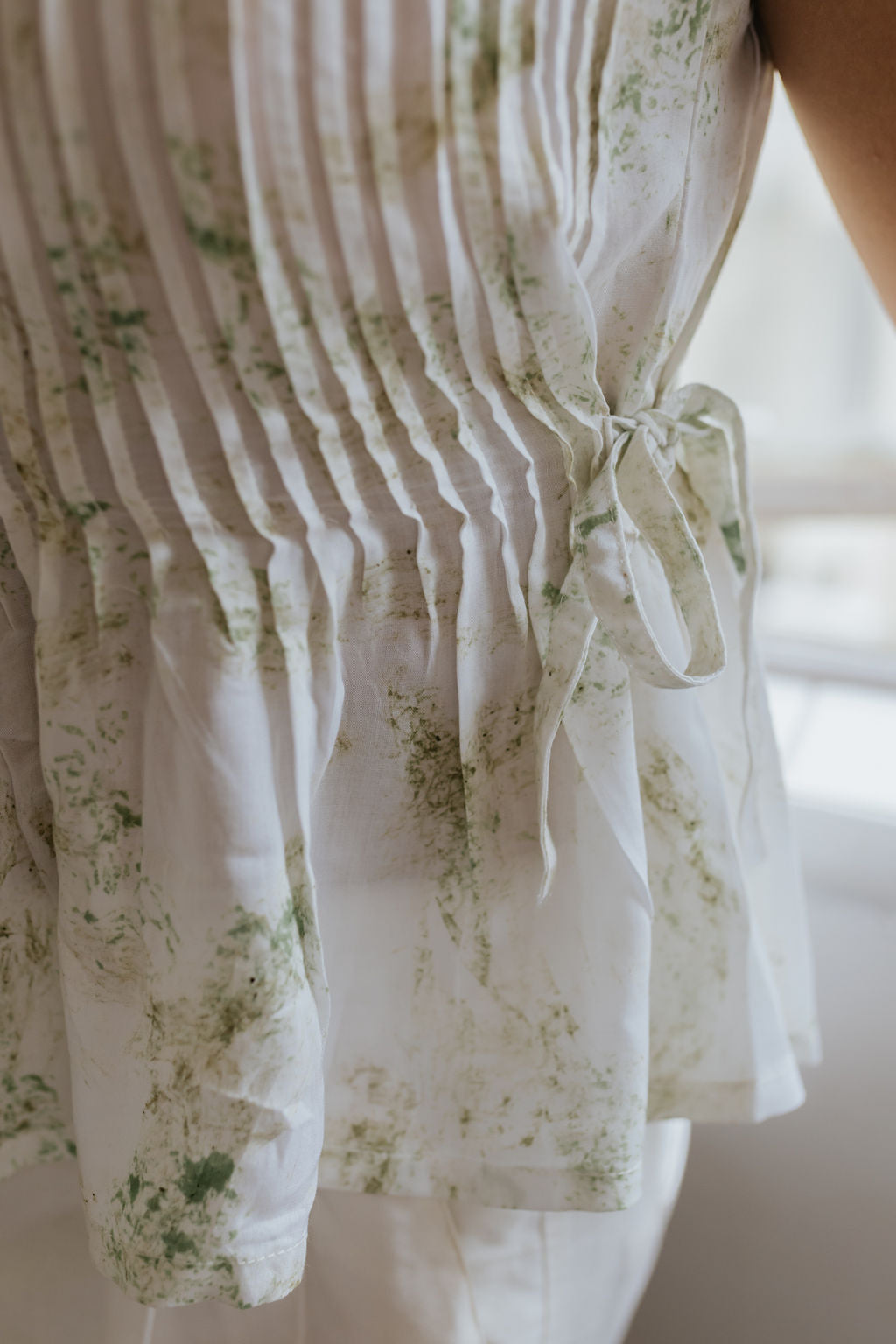 Neem Mulberry Pintuck top