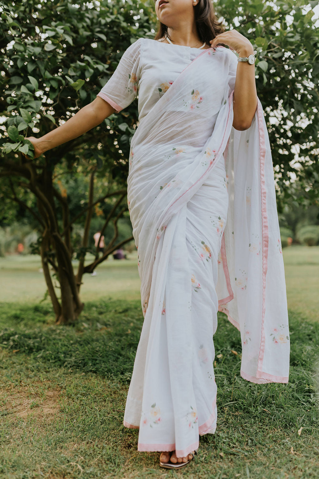Pink Scalloped Rose Mulmul Saree