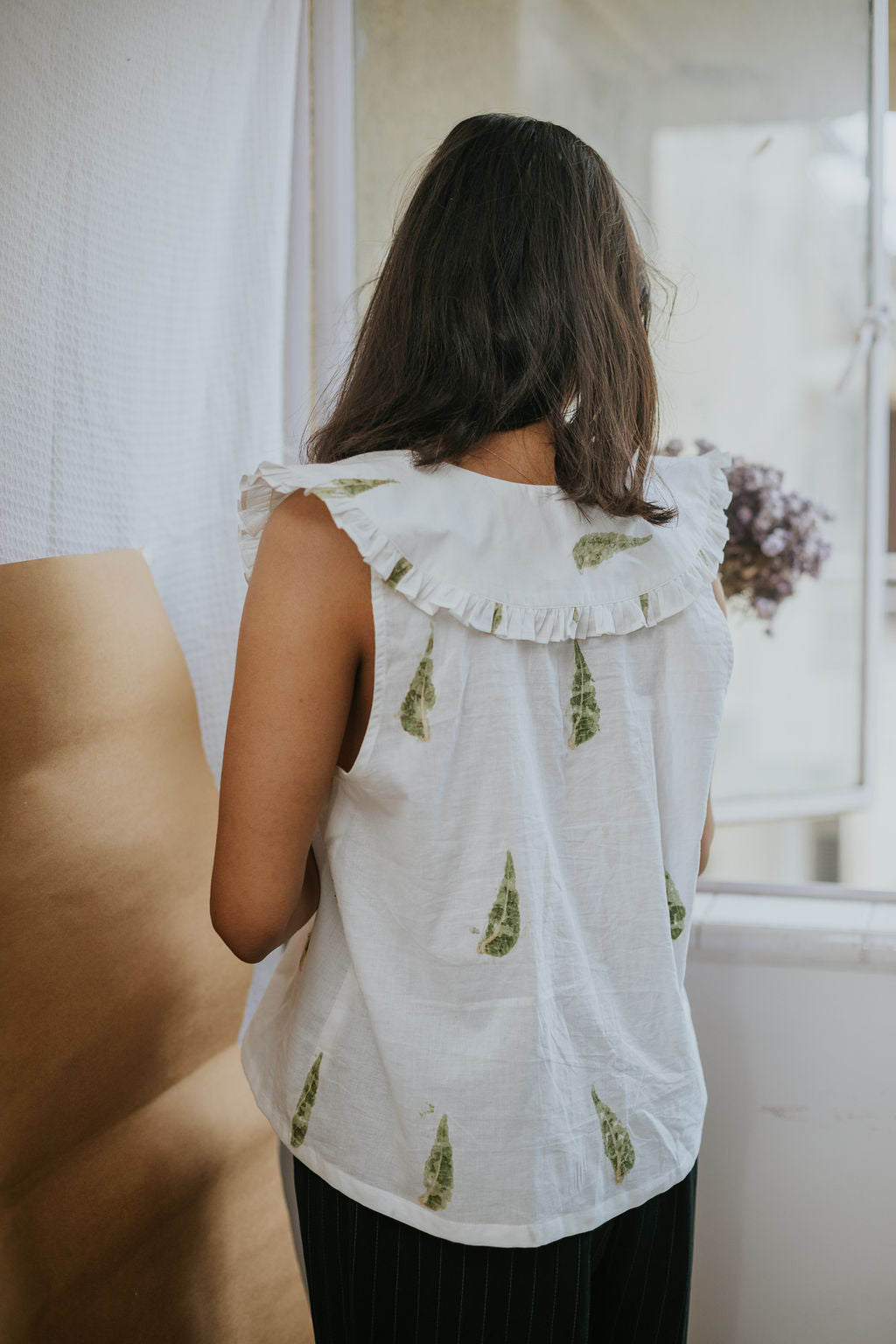 Leafy Collared Top