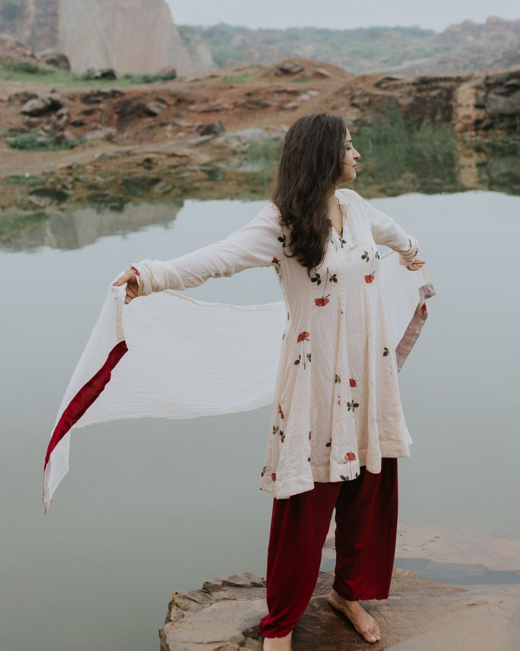 Handpainted Rose Garden Mulmul Kurta Set