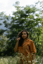 Hand-Embroidered Linen Shirt [UNISEX / SALE]