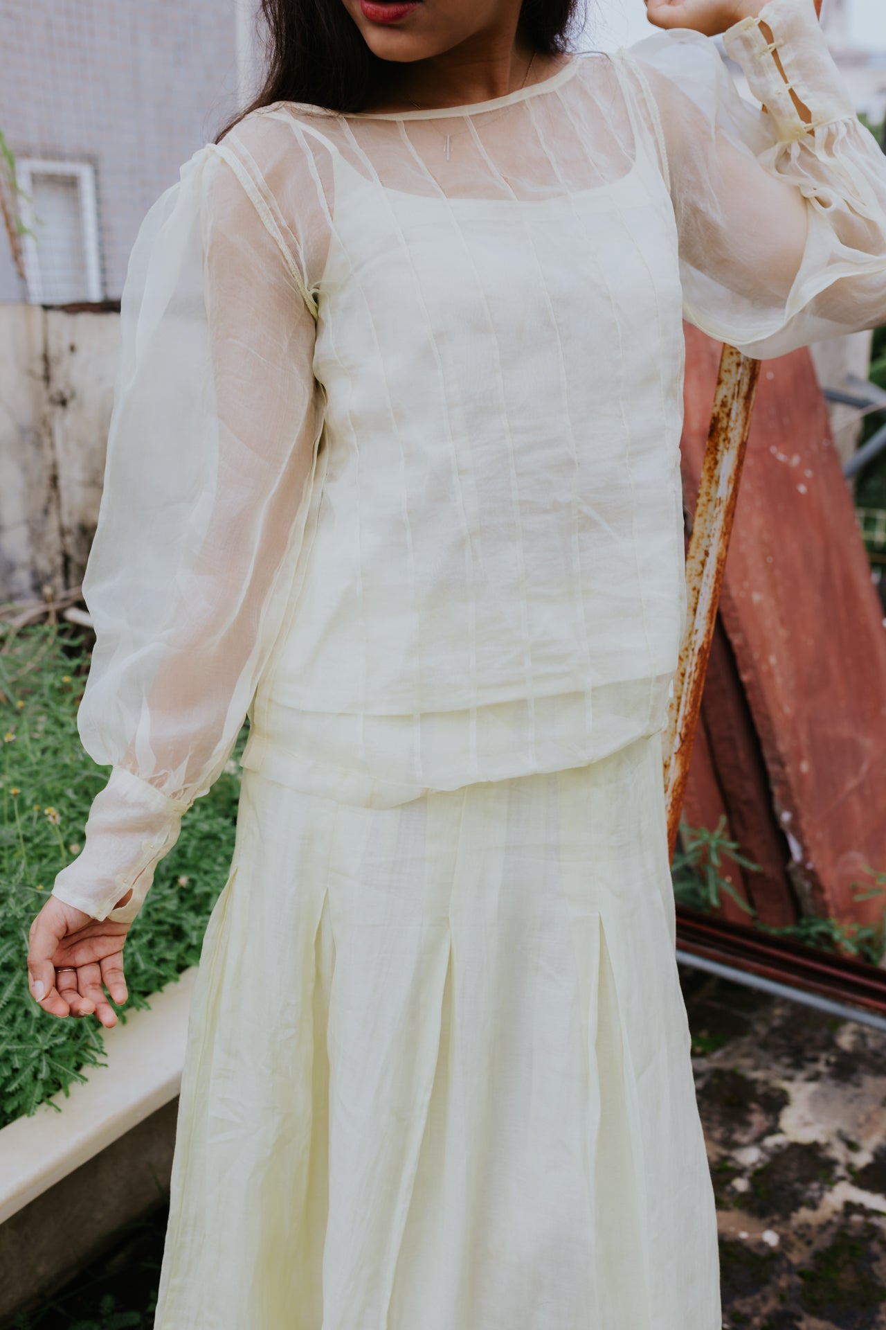 The Veil Top