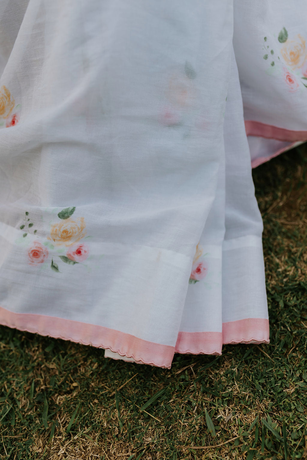 Pink Scalloped Rose Mulmul Saree, view 7
