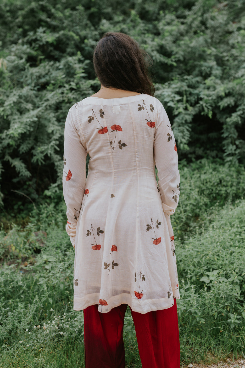 Handpainted Rose Garden Mulmul Kurta Set