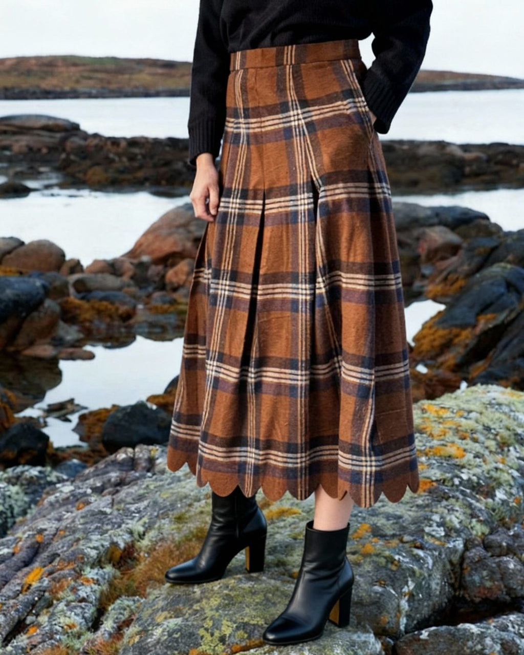 Heritage Plaid Wool Scallop Skirt