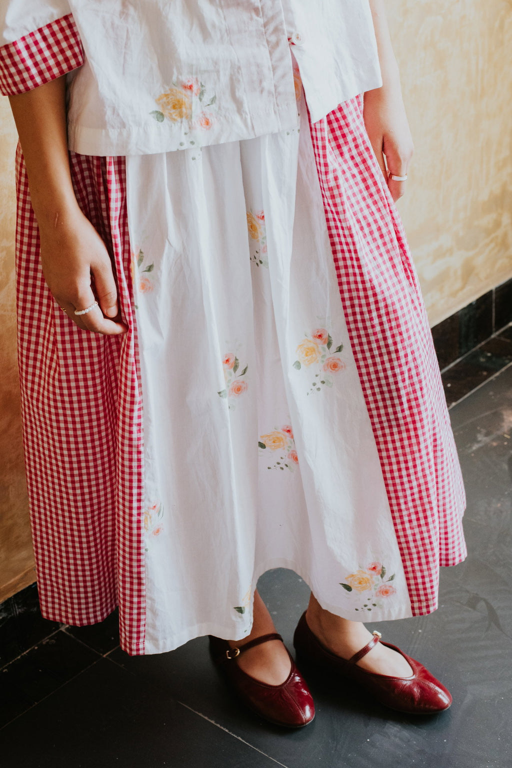 Roses at the Window Skirt