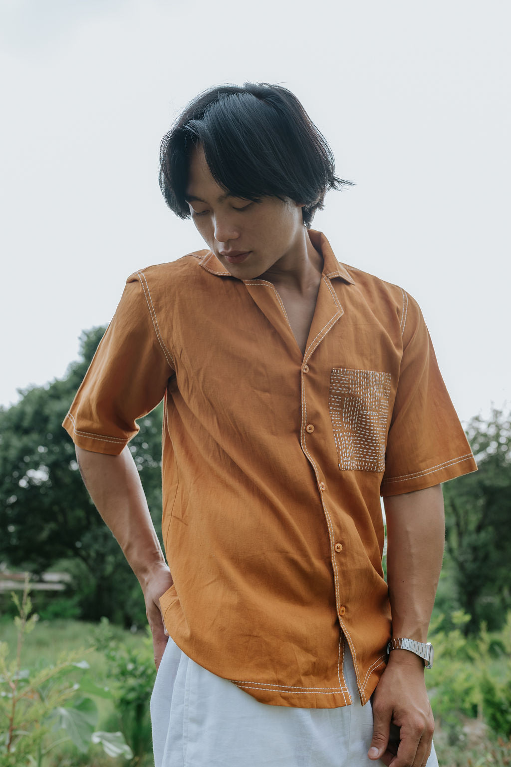 Hand-Embroidered Linen Shirt [UNISEX / SALE]