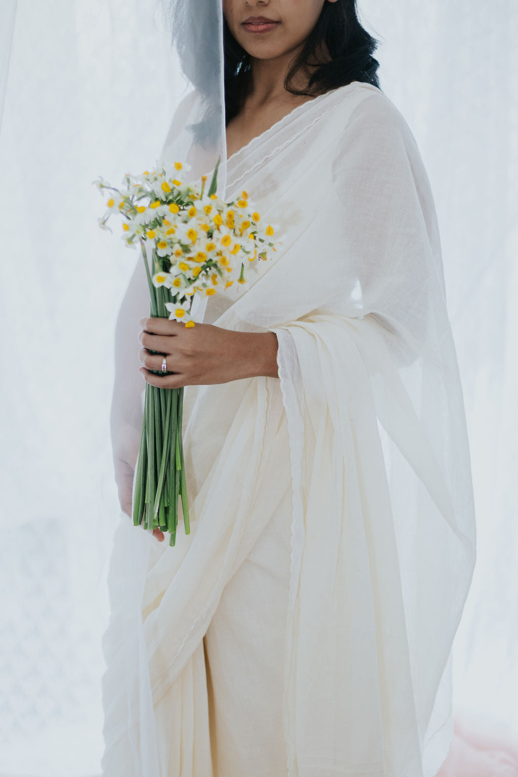 Hanns-vali-Safed Saree, view 3