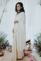 Hanns-vali-Safed Saree