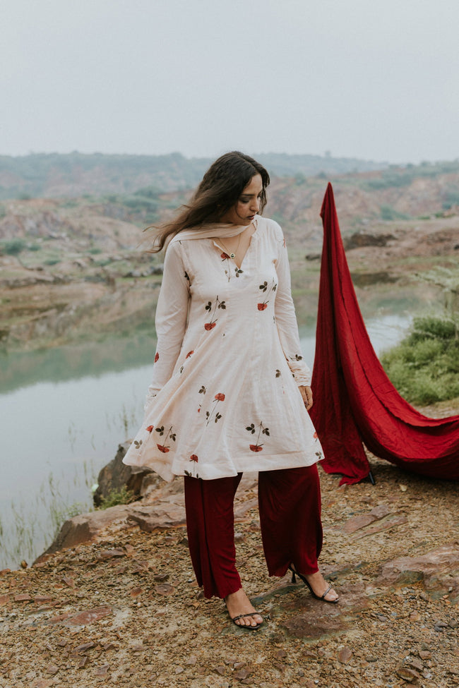 Handpainted Rose Garden Mulmul Kurta Set Main Image